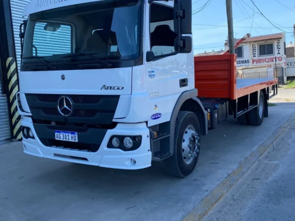 Camion Mercedes Benz Atego 1721 Blanco Con