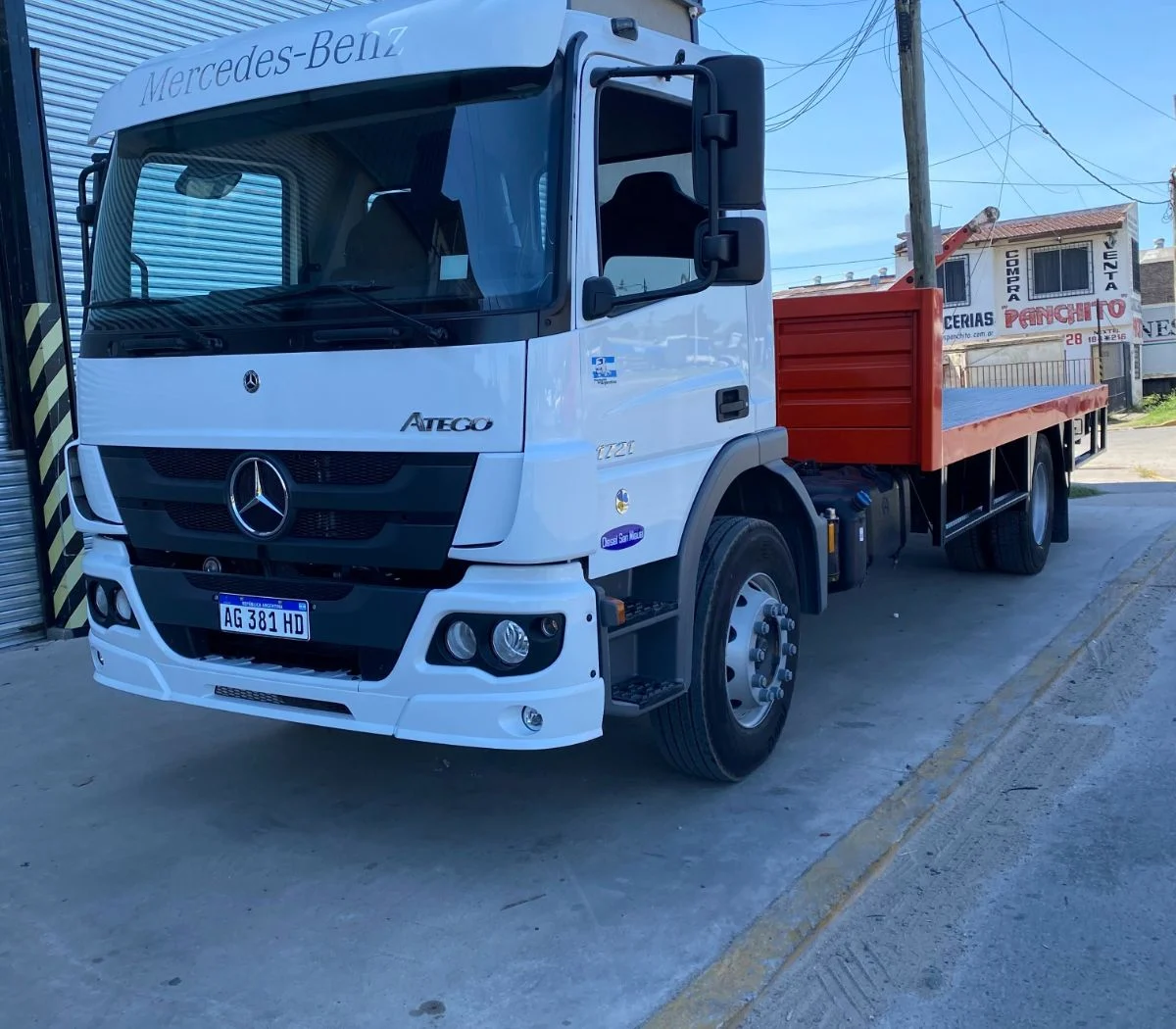 Camion Mercedes Benz Atego 1721 Blanco Con